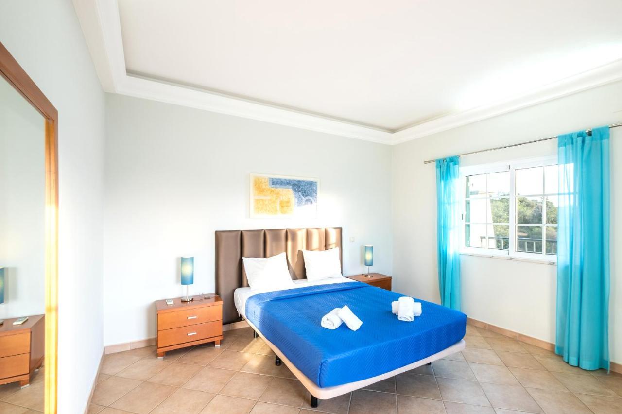 Villa Isa - Heated Pool - Free Wi-fi - Air Con *