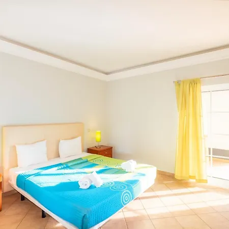 Villa Isa - Heated Pool - Free Wi-Fi - Air Con Guia  Exterior photo