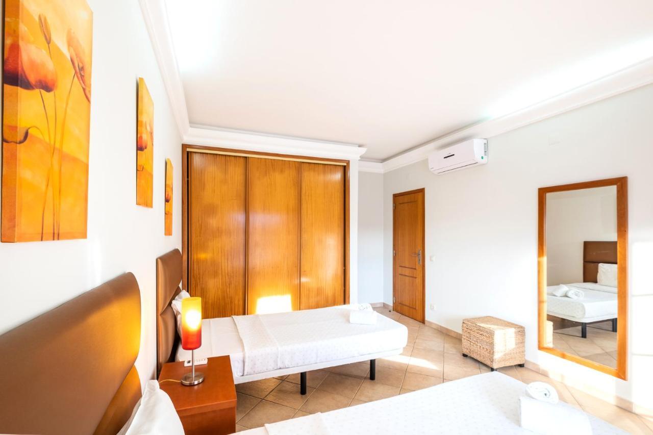 Villa Isa - Heated Pool - Free Wi-fi - Air Con Guia (Faro)