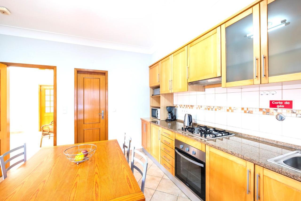 Villa Isa - Heated Pool - Free Wi-fi - Air Con Guia (Faro)
